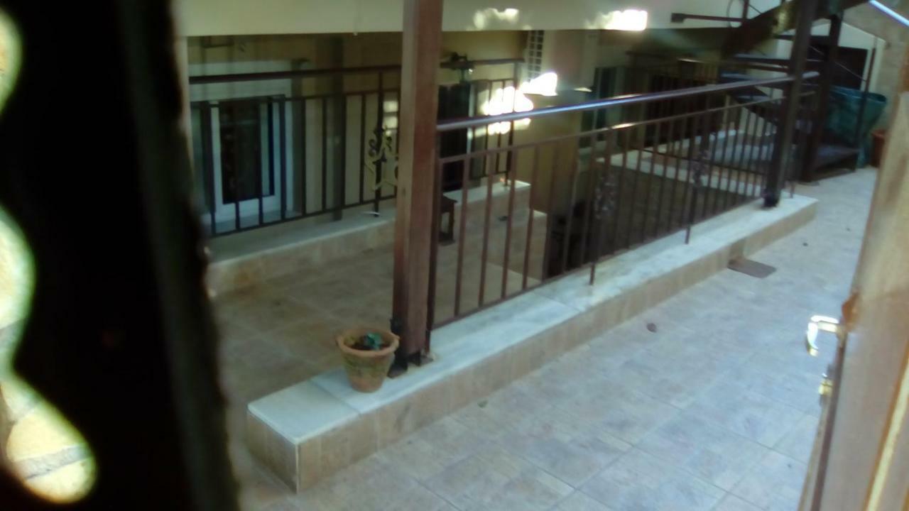 Alikes Apartments Close To International Airport And Rafina Port アルテミダ エクステリア 写真