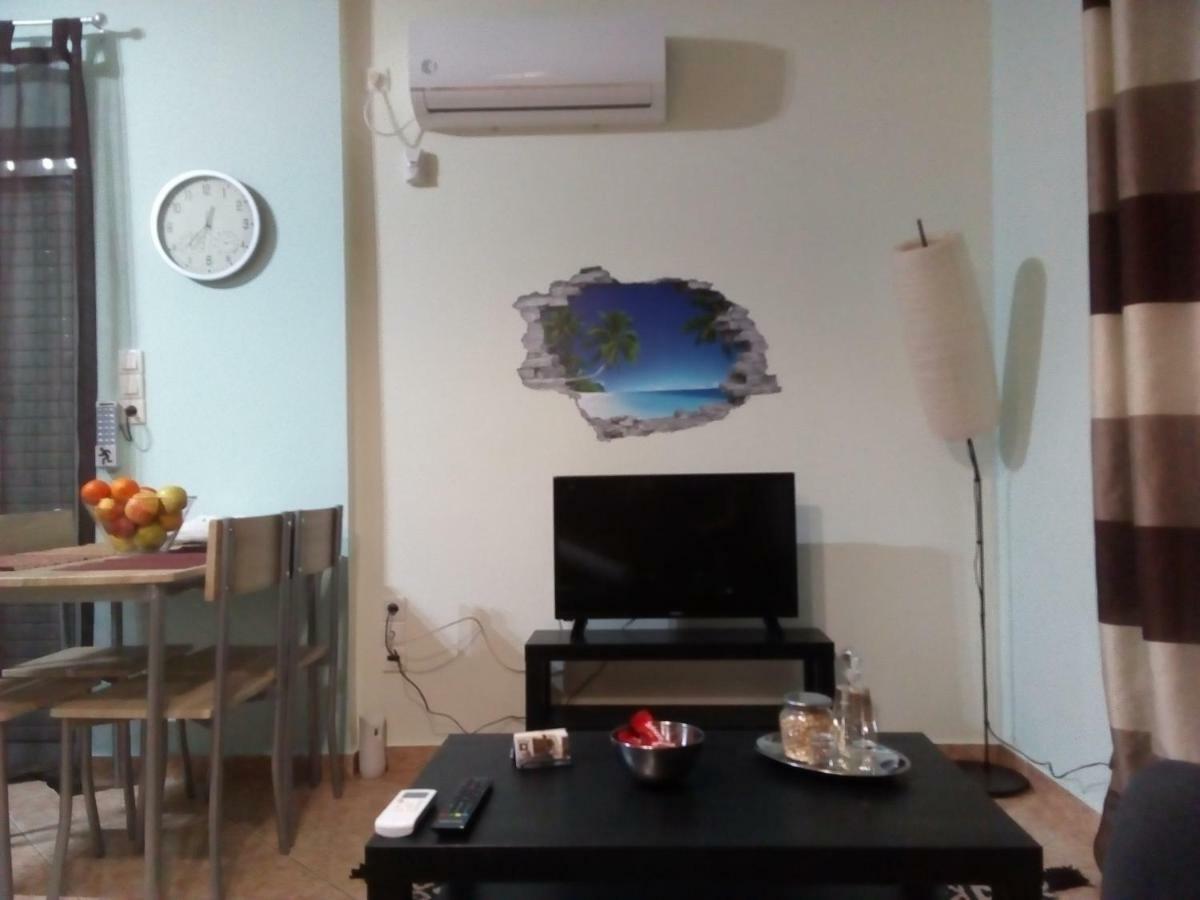 Alikes Apartments Close To International Airport And Rafina Port アルテミダ エクステリア 写真